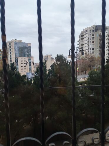 Uzunmüddətli kirayə mənzillər: 1 otaqlı mənzil – tam mebel və texnika ilə - Geniş işıqlı zal: L — 6