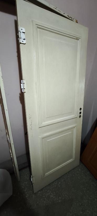 door: Üstən çixma qapı
ramasi var
zamok yoxdu — 4