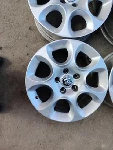kompletni točkovi: Alu felne R16 Alfa Romeo 5x110. Alu felne R16 Alfa Romeo 5x110 7jx16H2 — 7