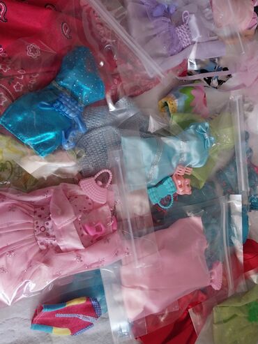 begemot yumşaq oyuncaqlar: Barbie paltarlari ile birlikde 30 man