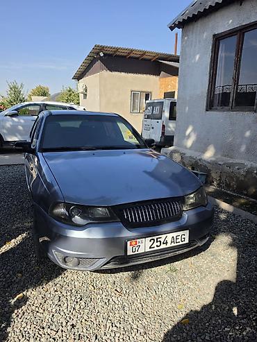 тико бак: Daewoo Nexia: 2010 г., 1.6 л, Кол менен иштөөчү, Бензин, Седан — 1