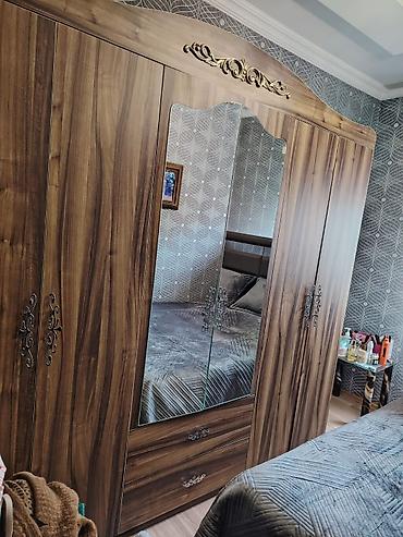 taxta satisi: Taxta rəngli 5 qapılı yataq otağı dolabı əla vəziyyətdədi dəyərindən — 2