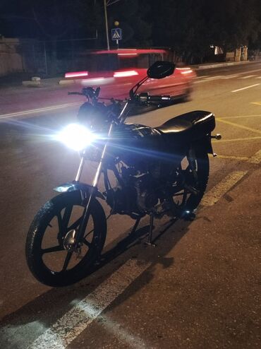 yamaha 730: Tecili satilir 100cc moto yamaha kuzasiynan 800azn