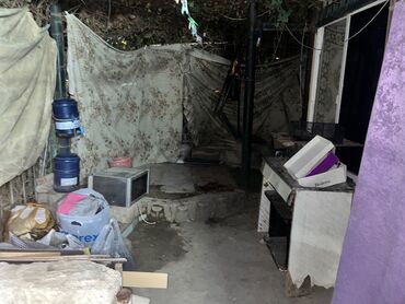 Köhnə tikili: Neftçilər metrosuna 5 dəqiqəlik məsafədə ev satılır(2 ev)1 otaq 3-ə -da lalafo.az — 4 Köhnə tikili: Neftçilər metrosuna 5 dəqiqəlik məsafədə ev satılır(2 ev)1 otaq 3-ə — 4