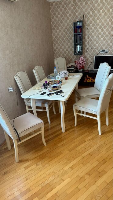 Tavalar: Qonaq otağı üçün, 6 stul