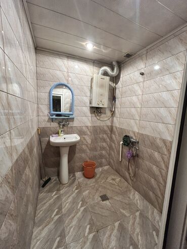 Köhnə tikili: Bakı, 1-ci mikrorayon, 2 otaqlı, Köhnə tikili, m. 20 Yanvar, 37 kv. m — 9