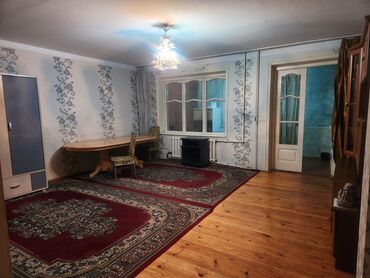 дом на день рождения: 3 комнаты, Риэлтор, Без подселения, С мебелью частично