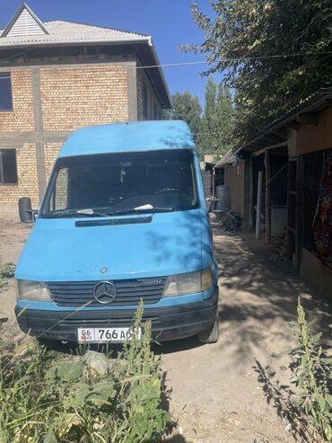 кредит на машину: Микроавтобус Mercedes-Benz Sprinter (поколение W901–W905), длинная