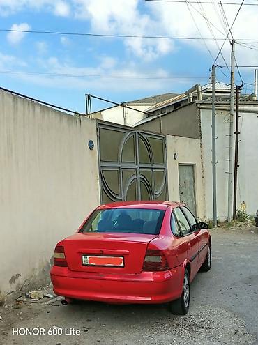 Opel: Opel Vectra: 2 l | 1996 il Sedan — 1