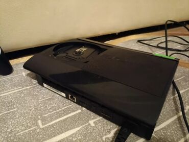 ps3 qiymeti irsad: PS3 satılır. Yaddaş 512 GB .Heç bir problemi yoxdu.qiymət 300 m