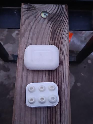 33 watt: Беспроводные наушники-вкладыши, Apple, Airpods 2, Б/у — 2