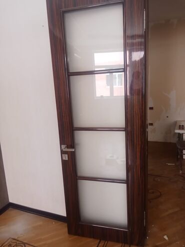 2ci el mebel: Salam satılır ev qapısı 2 m- 2.20 m 130 manat elaqe0705612335 ela