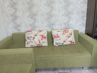 мебель новый: Диван-кровать, цвет - Зеленый, Б/у