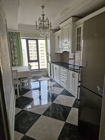 сдаю место в салоне: 3 комнаты, 125 м², Элитка, 9 этаж, Евроремонт