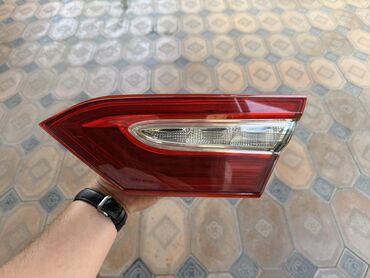 Стоп-сигналы: Задний правый стоп-сигнал Toyota 2020 г., Б/у, Аналог