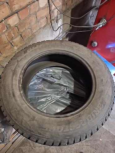 Шины: Bridgestone Blizzak DM-V2, комплект зимних шин без шипов (Studless) — 3