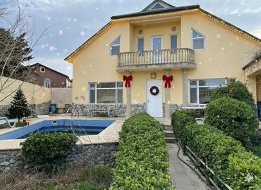 Uzunmüddətli kirayə evlər: İcarəyə təqdim olunan həyət evi - 2 mərtəbəli, mansardlı geniş fərdi — 1