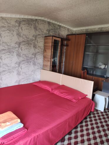 Посуточная аренда комнат: 200 м² — 13