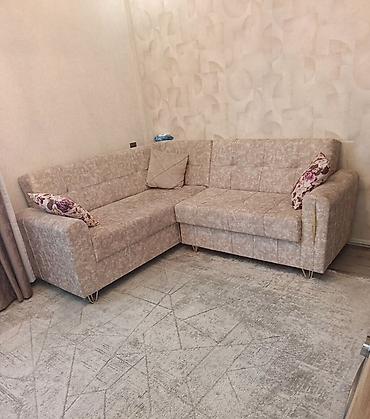 saloglu divan: Təmiz və səliqəli istifadə olunub. Ölçüsü 2 m × 1.70 m. Ünvan — 1