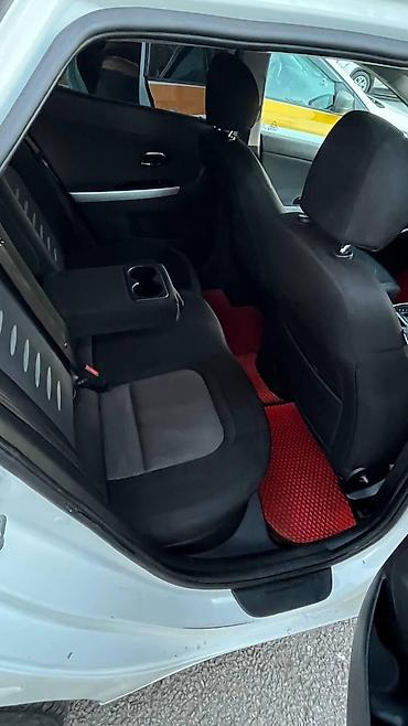 Kia: Kia Ceed: 2015 г., 1.6 л, Автомат, Бензин, Хэтчбэк — 4