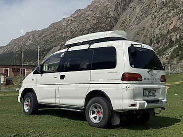 w211 e270: Mitsubishi Delica: 2003 г., 3 л, Автомат, Бензин, Минивэн — 5