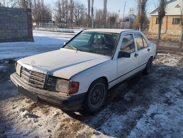 полированная машина: Mercedes-Benz 190: 1983 г., 2 л, Механика, Бензин, Седан