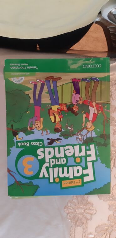 məntiq testləri: Family and Friends Class Book 3 səviyyə
(3 səviyyə WORKBOOK var)
