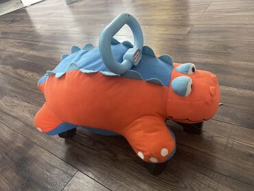 детская машинка каталка: Детская каталка Динозаврик, выносливая и очень мягкая. Для деток до