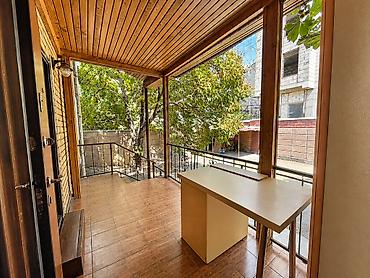 хата особняк: Аренда офисов, 341 м², В частном доме, С отдельным входом — 1