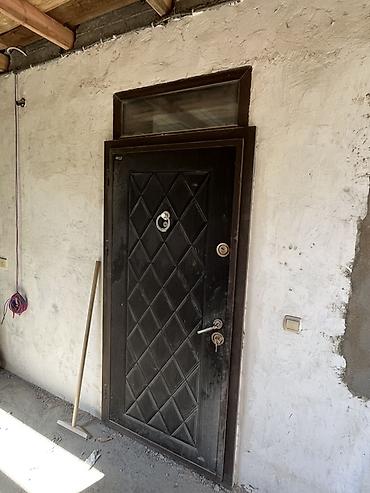 kilim: Giriş qapısı – üst işıqlandırma pəncərəciyi ilə — 3