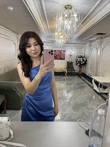 stud 5000: ✨ Продаю красивое вечернее платье в насыщенном синем оттенке 💙 — 4
