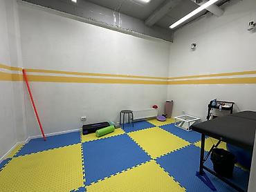 центральная: Массажный кабинет, 120 м², 6 комнат, Без оборудования,Отдельный вход — 7