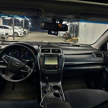 sequoia 2010: Toyota Camry: 2017 г., 2.5 л, Автомат, Гибрид, Седан — 2