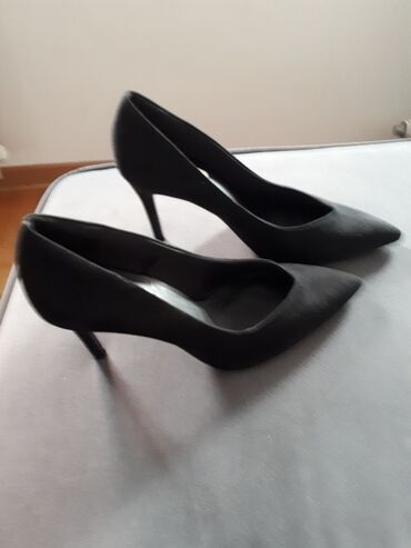 zenski mantili stradivarius: Pumps, Stradivarius, 36 at lalafo.rs zenski mantili stradivarius: Pumps, Stradivarius, 36