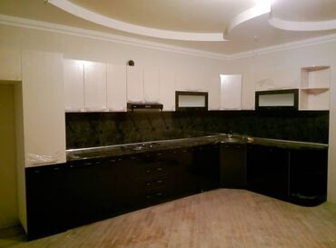 Sifarişlə mətbəx mebeli: Sifarişlə mətbəx dəsti, Özü çəkən petlələr, Mat laminat, Kredit yoxdur, Pulsuz çatdırılma — 18