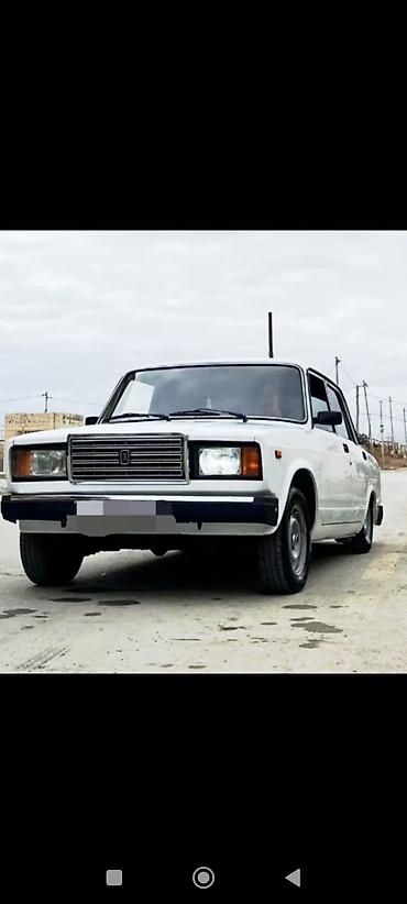 w211 radiator: Satılır klassik VAZ 2107 sedan. Avtomobil ağ rəngdədir və klassik — 4