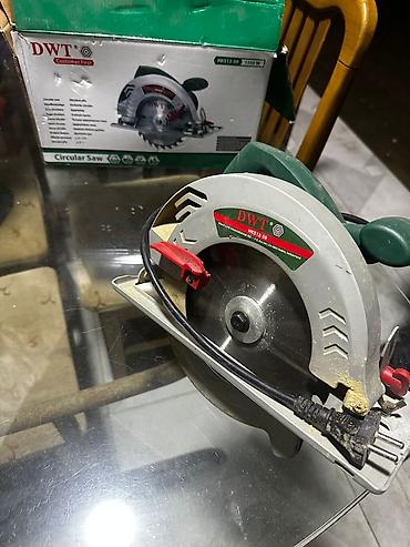Digər mişarlar: DWT HKS12-59 dairəvi mişar əla vəziyyətdədir - Güc: 1250 W - Disk — 2