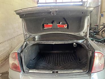коврик: Volkswagen Passat: 2001 г., 1.8 л, Автомат, Газ, Седан — 8