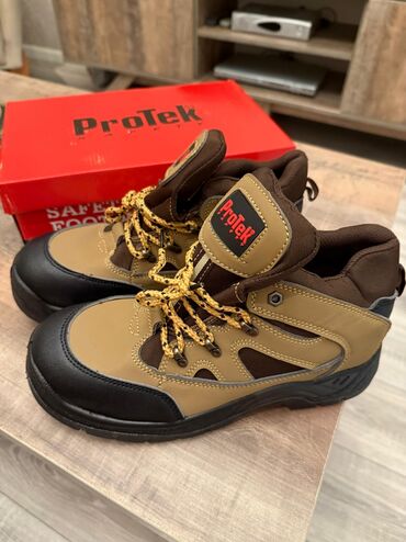 bot kişi: ProTek Safety iş ayaqqabısı - Model: orta boy (ankle) təhlükəsizlik