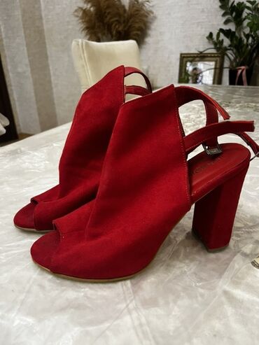 Rəflər: Mətbəx rəfi, Düz — 20