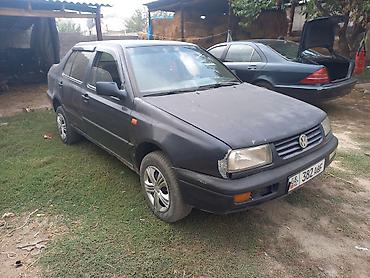 насос для авто: Volkswagen Vento: 1992 г., Механика, Седан — 2