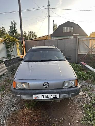 Унаа: Volkswagen Passat Variant: 1990 г., Кол менен иштөөчү, Универсал — 3