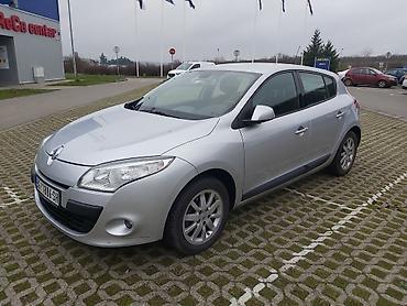Renault: Renault Mégane III, 5-vrata hečbek, srebrna boja. - Motor: dizel — 2