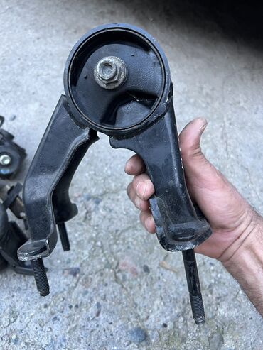 Подушки мотора: Подушка мотора Toyota 2005 г., Оригинал, Япония — 10