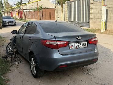 аварийные состояние: Kia Rio: 2013 г., 1.6 л, Автомат, Бензин, Седан — 1