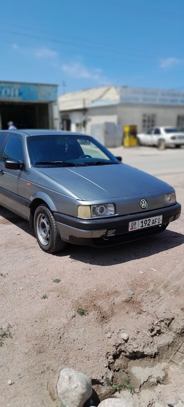 токмок машина кж: Volkswagen Passat: 1991 г., 2 л, Механика, Бензин, Седан