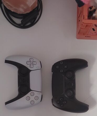 ari sobalari: Ps5 Original Pult Joystick Çox az işlənilib yeni kimidir tek tek 75azn