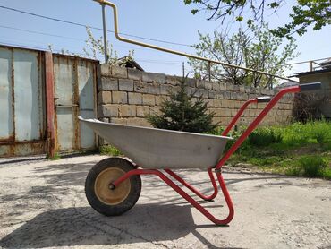 Другие товары для дома и сада: Продаю тачку хозяйственную. Надо колесо поменять! 2000 сом Бишкек мкр