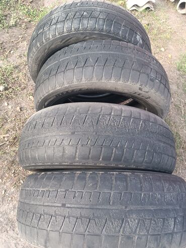 колеса для мотоблока: Шины 205 / 60 / R 16, Зима, Комплект, Легковые, Bridgestone