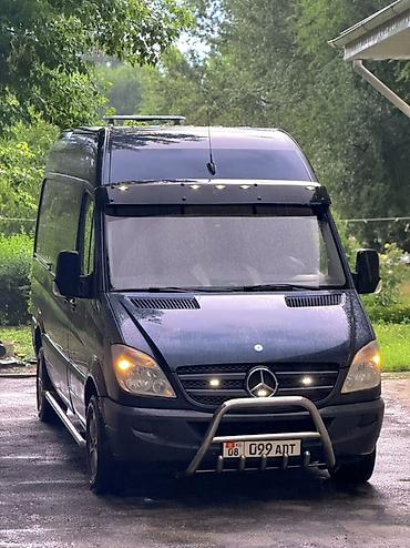 Mercedes-Benz Sprinter (средний база, высокий кузов), темно‑серый. 3 at lalafo.kg Mercedes-Benz Sprinter (средний база, высокий кузов), темно‑серый. 3